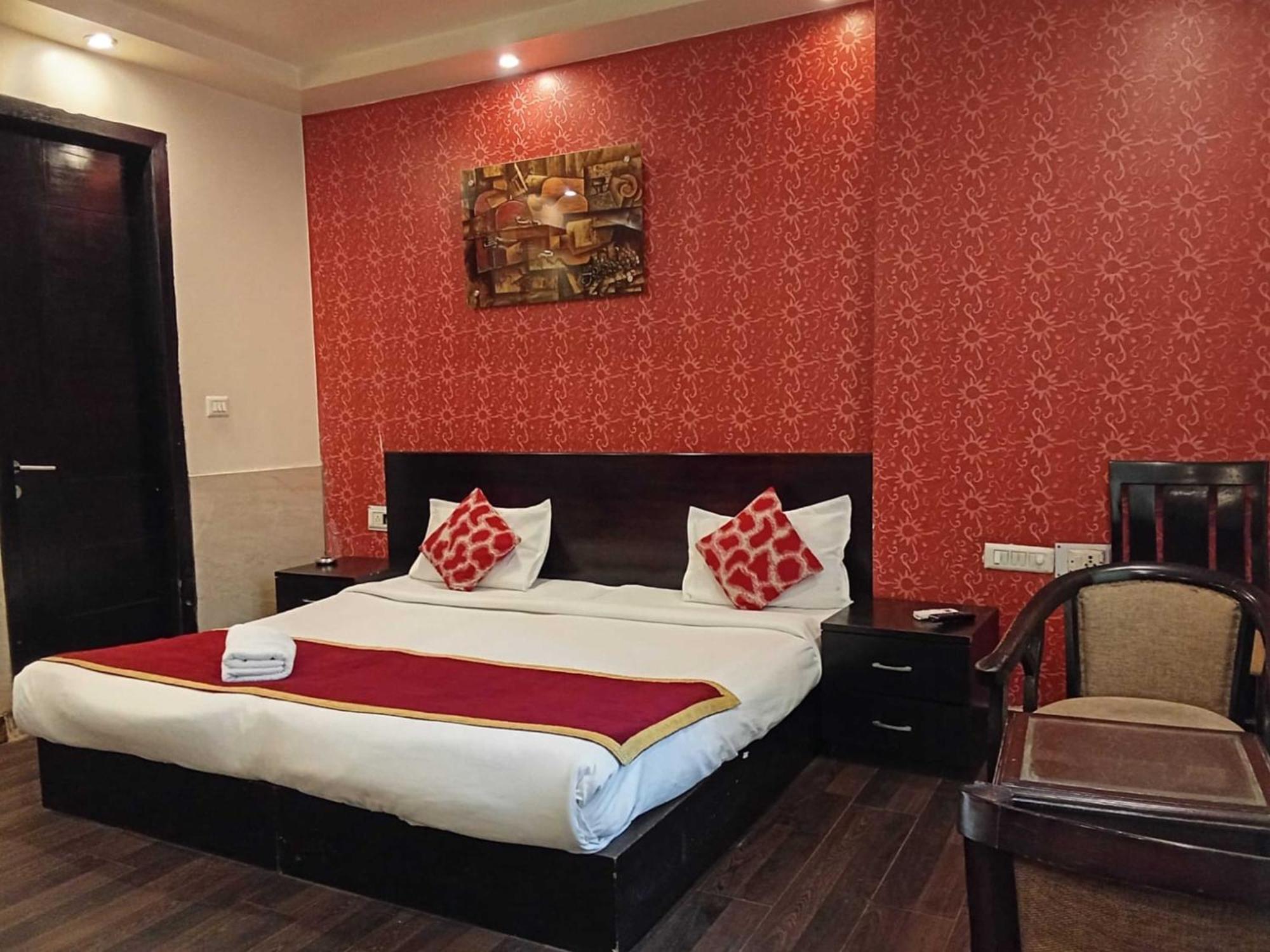 Paschim Vihar Hotel Delhi  Exterior photo